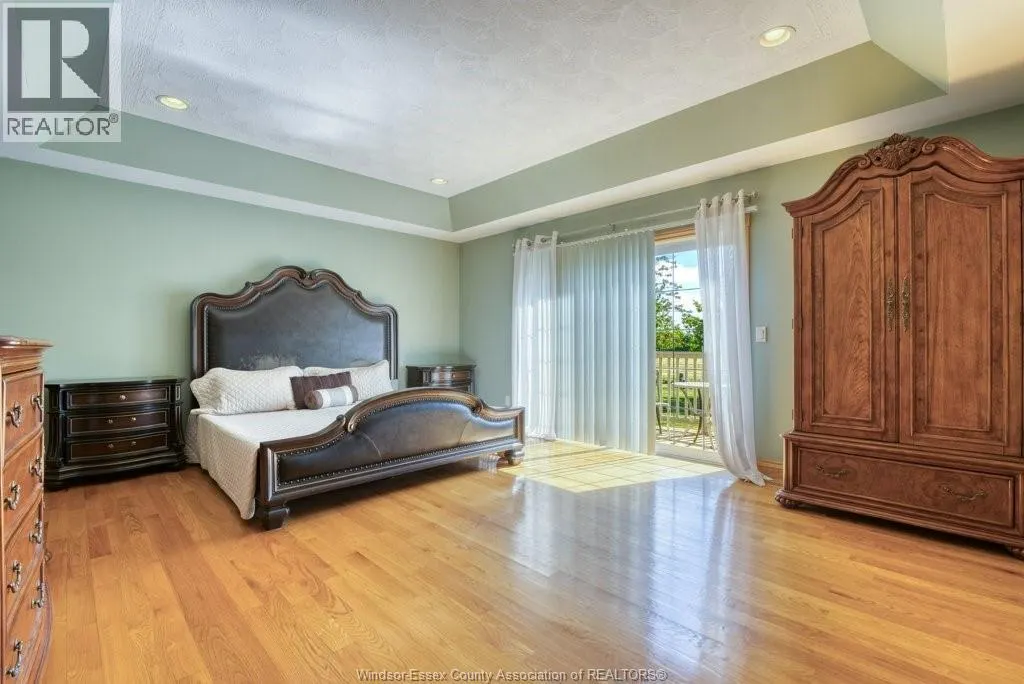1440 Ridge ROAD