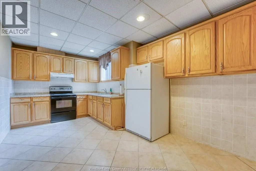 1440 Ridge ROAD