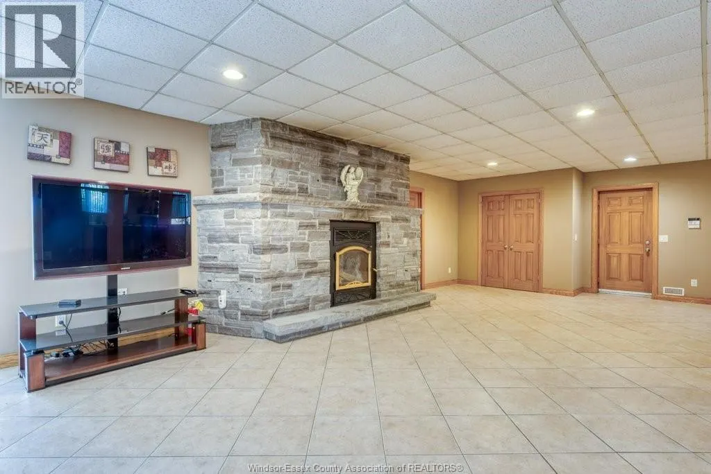 1440 Ridge ROAD