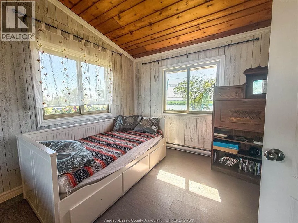 91 MARENTETTE BEACH ROAD