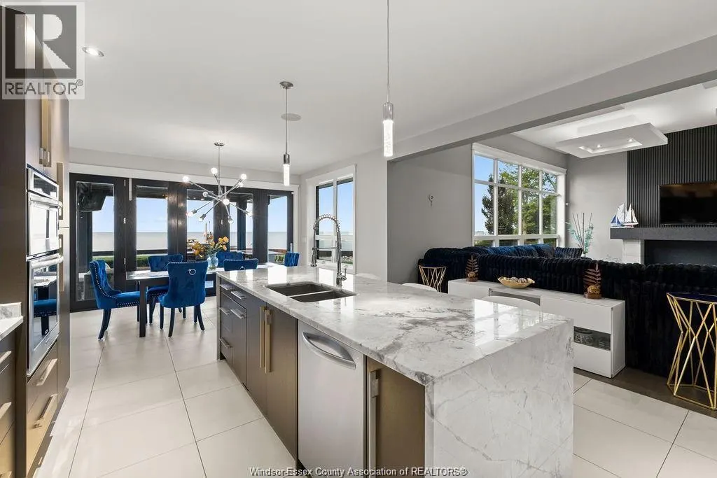 371 CHARRON BEACH
