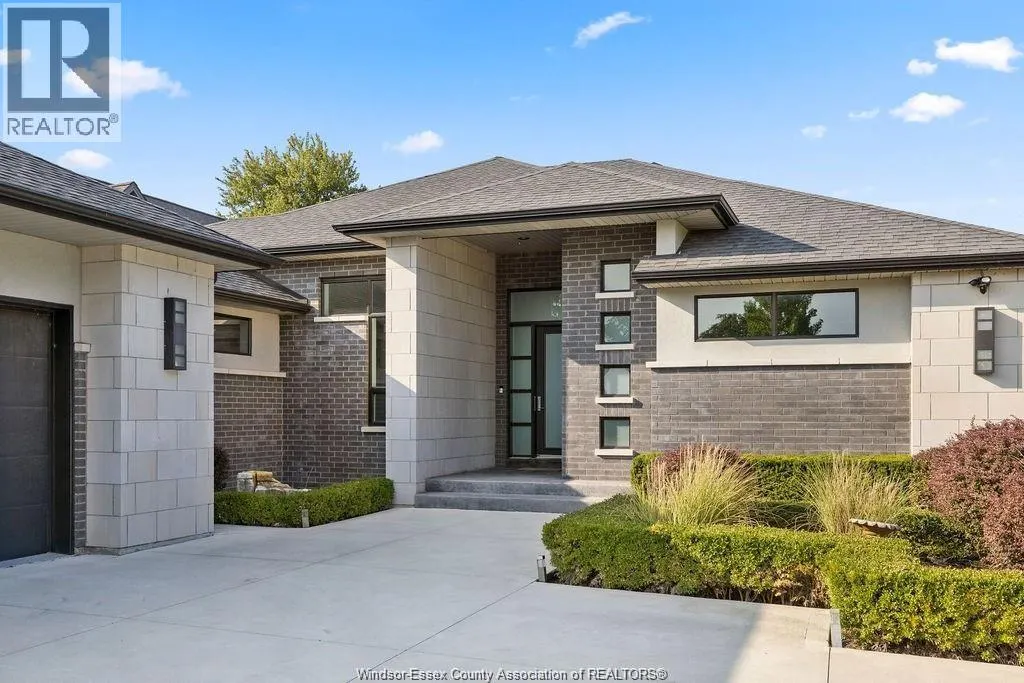 371 CHARRON BEACH