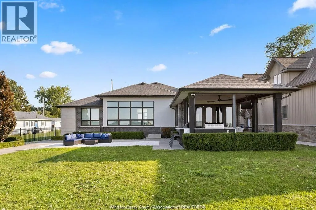 371 CHARRON BEACH