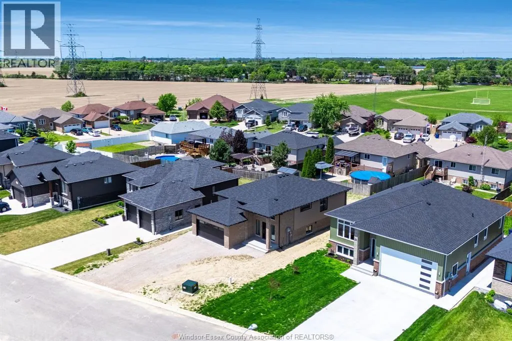 26 Hawthorne CRESCENT