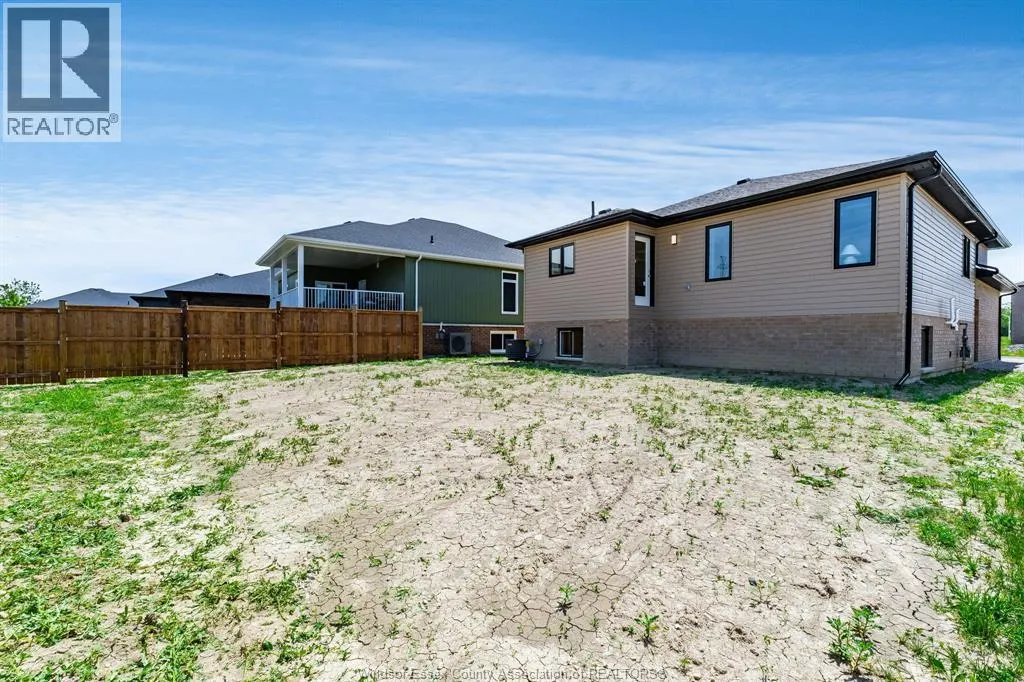 26 Hawthorne CRESCENT