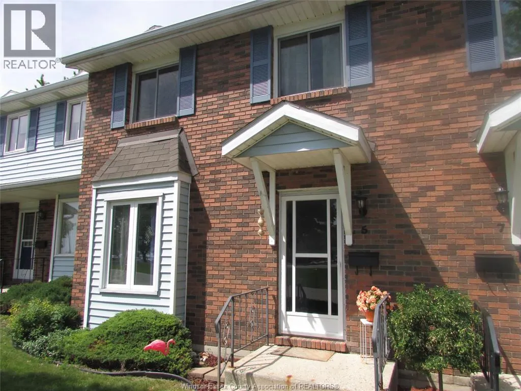 7 Cherry LANE Unit# 5