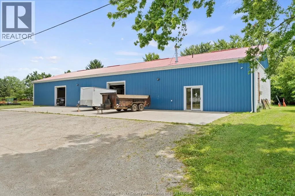 203 SINASAC STREET East
