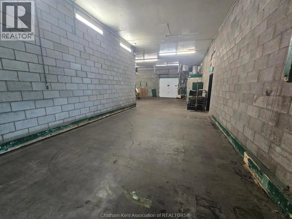 160 OAK STREET