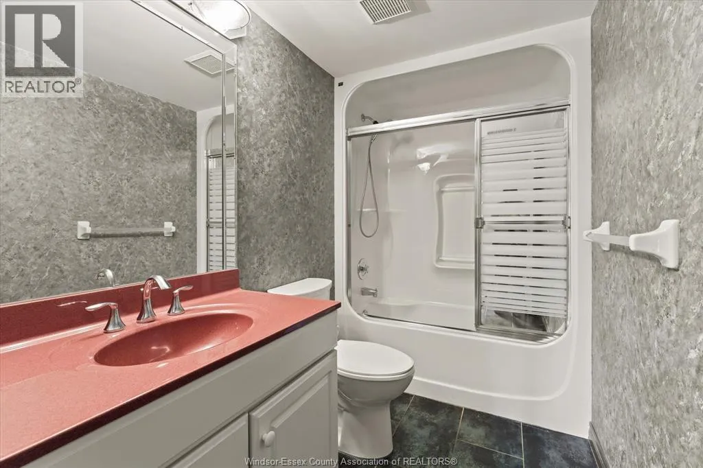 310 VILLAGE GROVE DRIVE Unit# 213