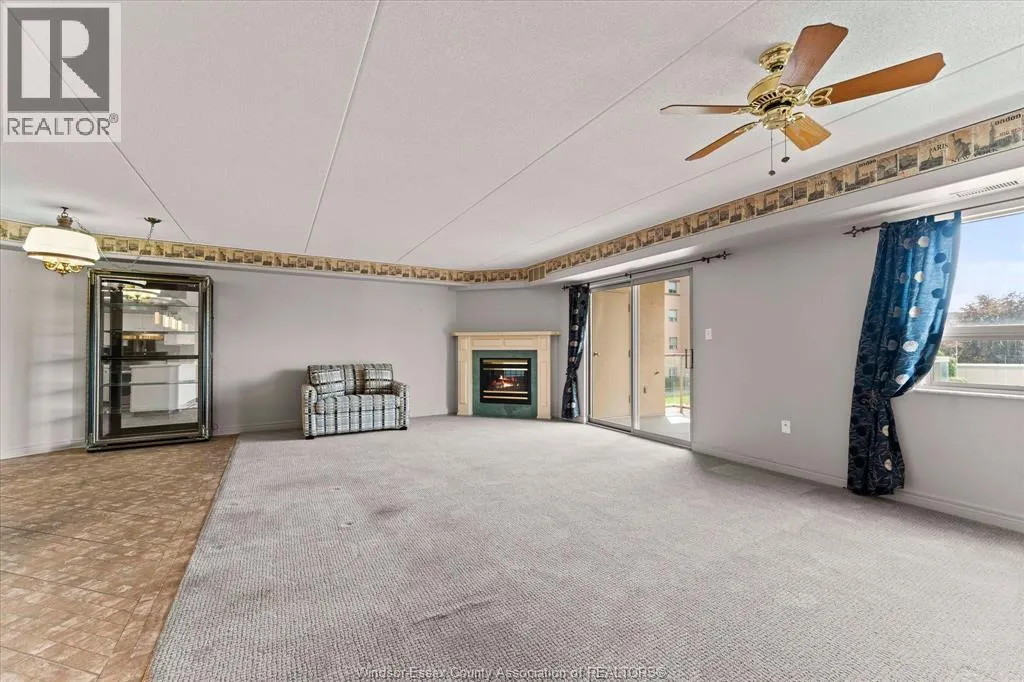 310 VILLAGE GROVE DRIVE Unit# 213