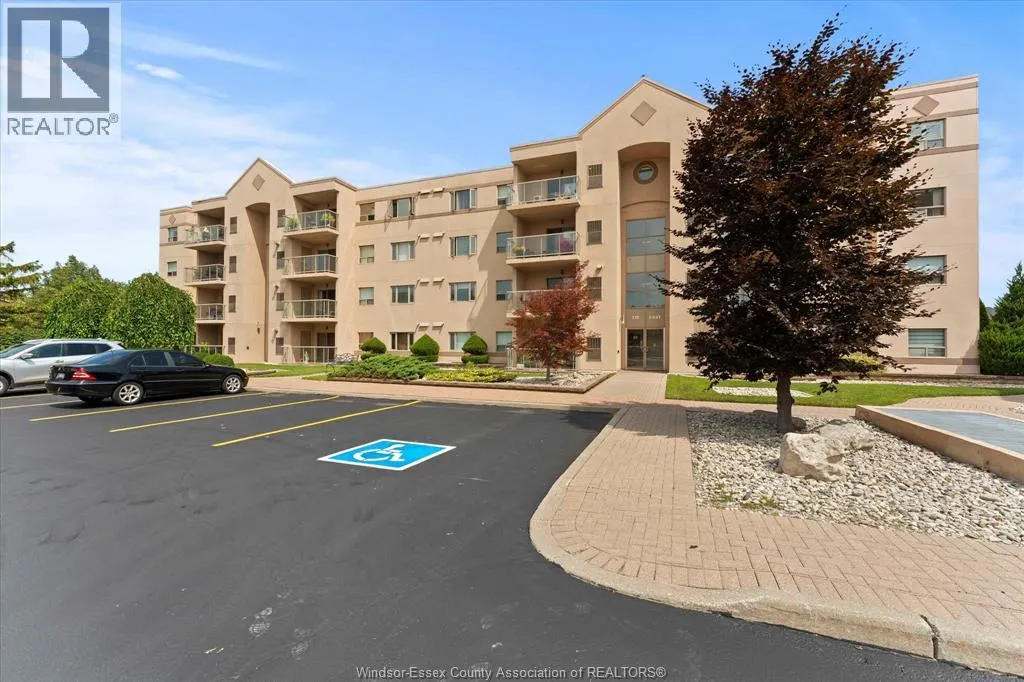 310 VILLAGE GROVE DRIVE Unit# 213