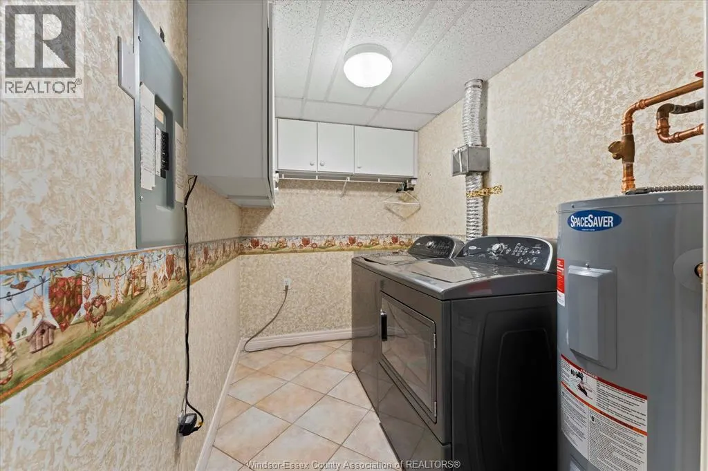 310 VILLAGE GROVE DRIVE Unit# 213