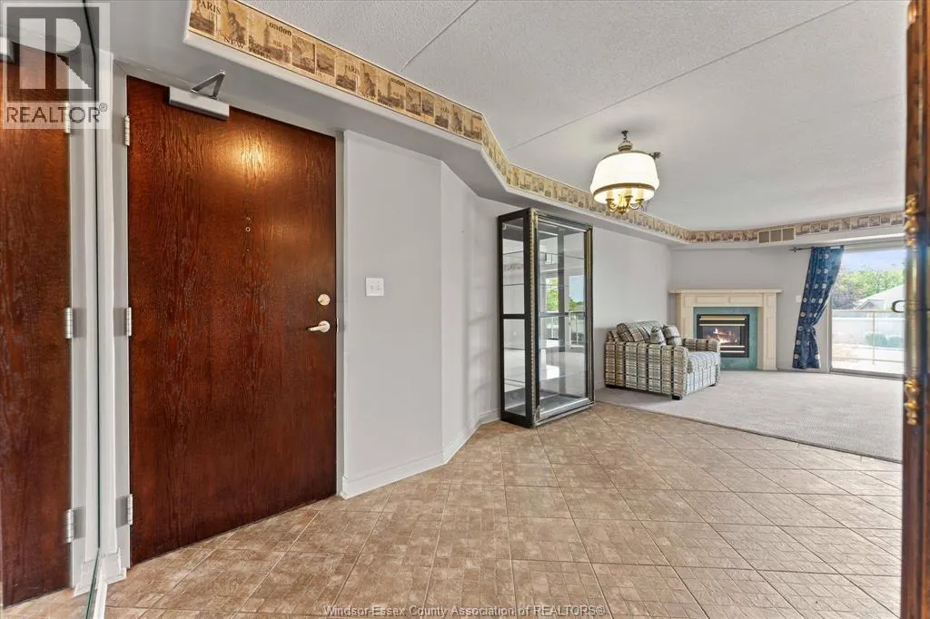 310 VILLAGE GROVE DRIVE Unit# 213