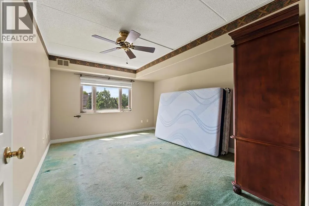 310 VILLAGE GROVE DRIVE Unit# 213