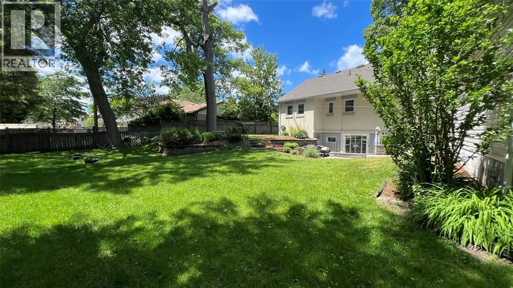 1275 WEBSTER DRIVE