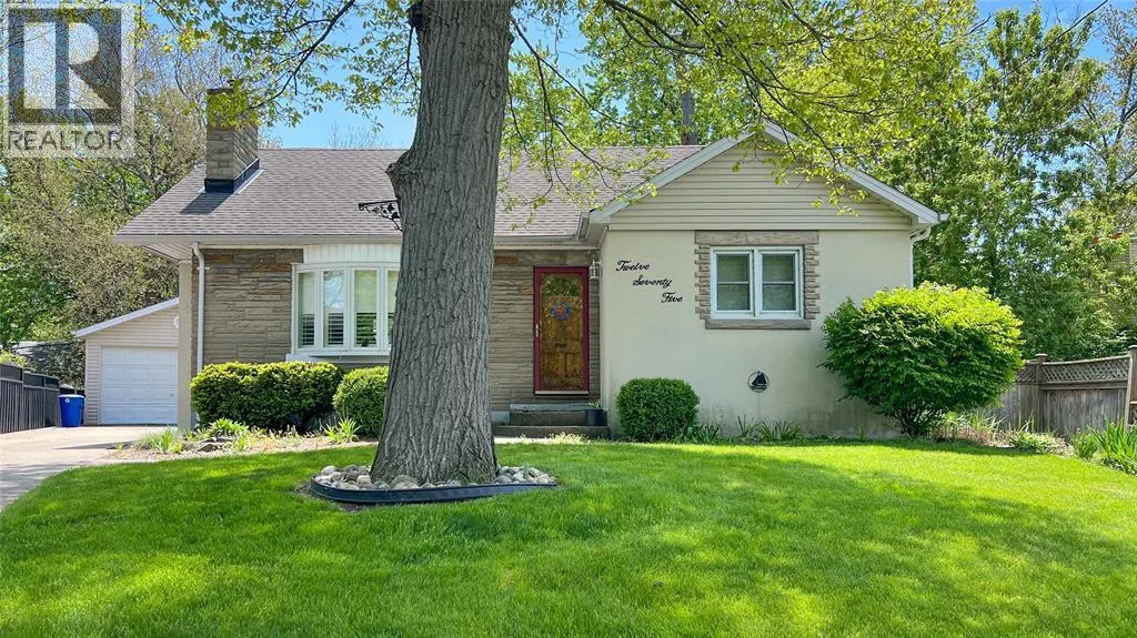 1275 WEBSTER DRIVE
