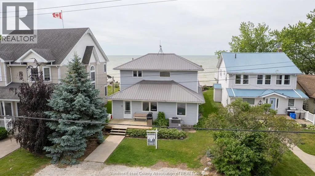 419 LAKESIDE