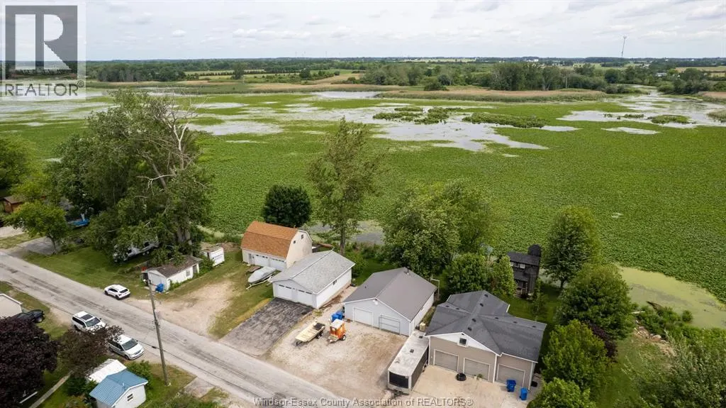 419 LAKESIDE