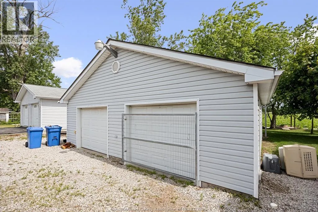 419 LAKESIDE