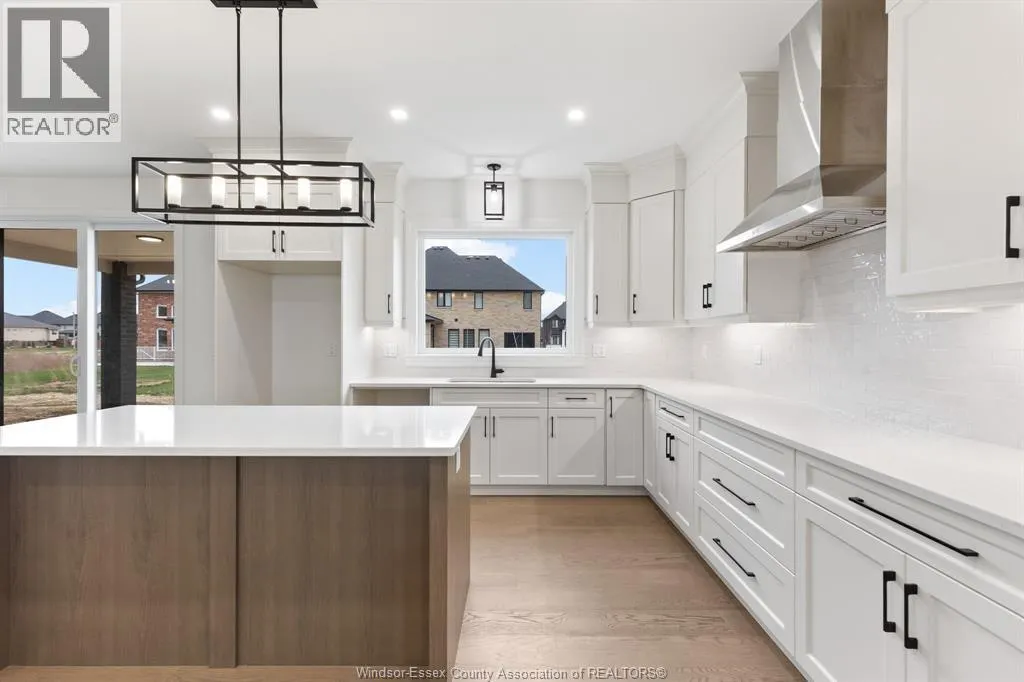 1212 CAMPANA CRESCENT