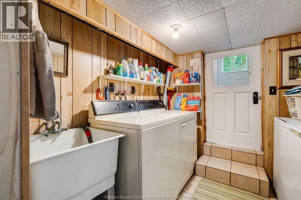 1570 Road 3 East