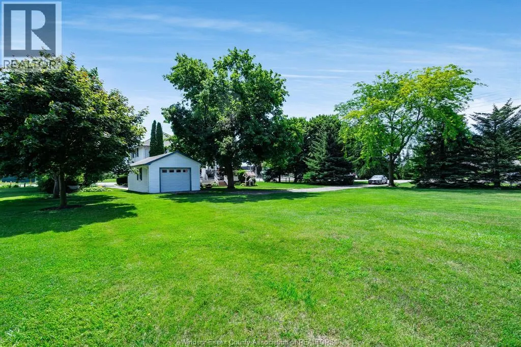1570 Road 3 East