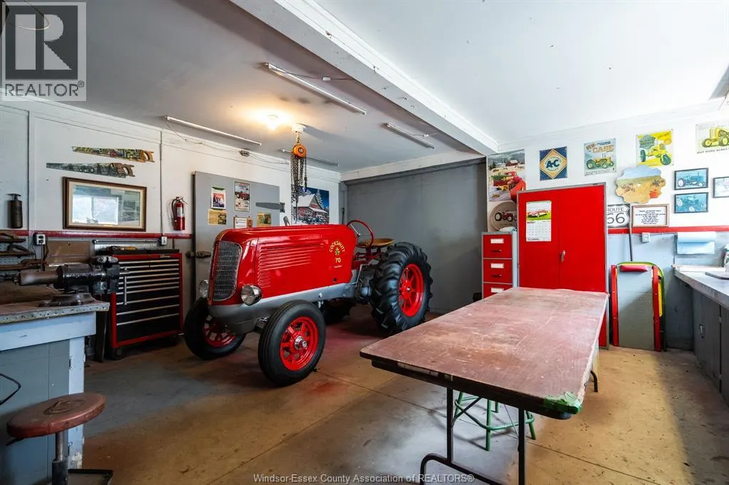 1570 Road 3 East