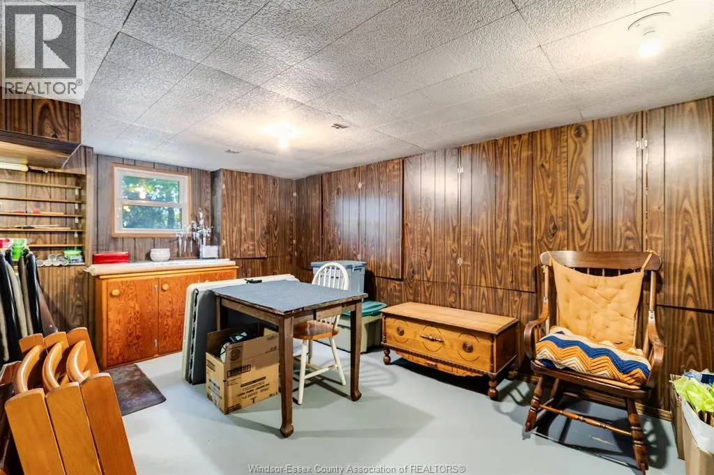 1570 Road 3 East