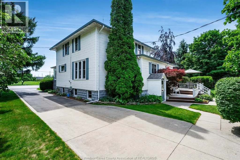 1570 Road 3 East