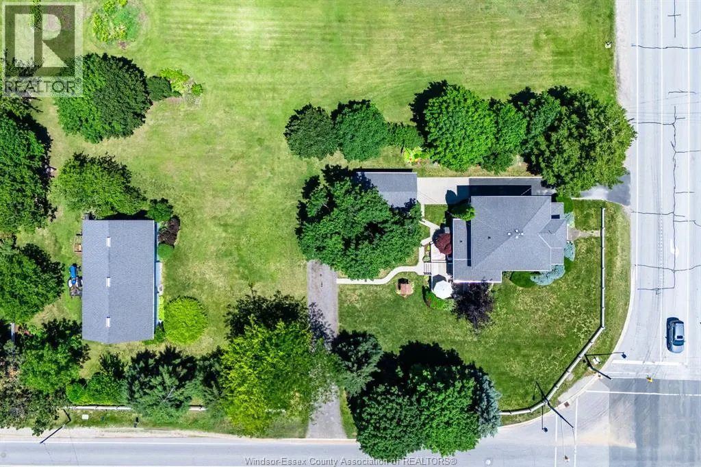 1570 Road 3 East