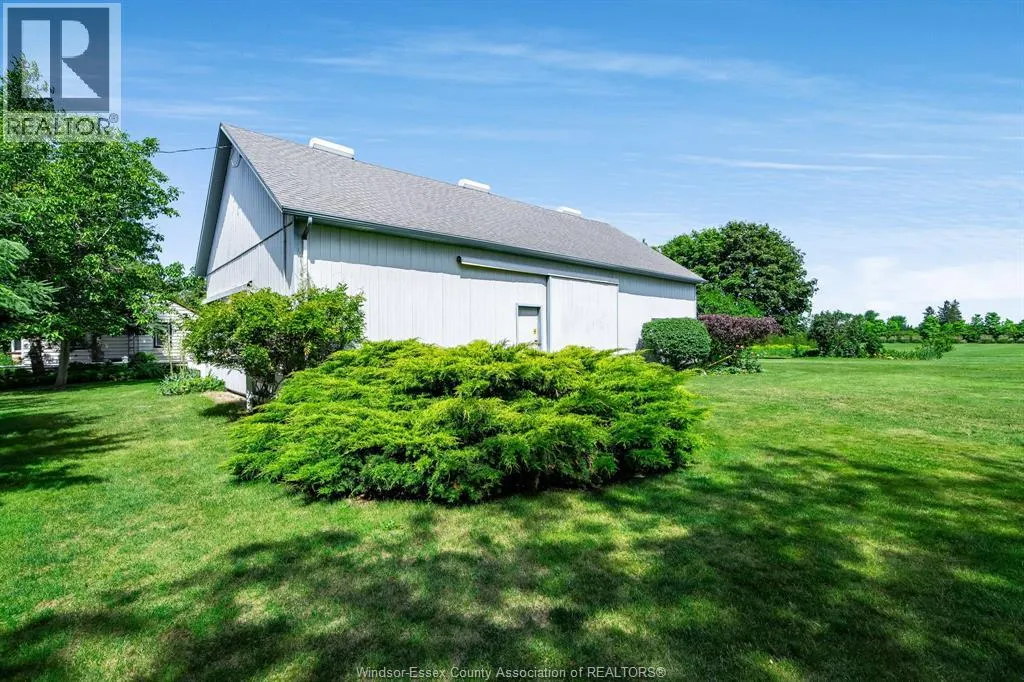 1570 Road 3 East