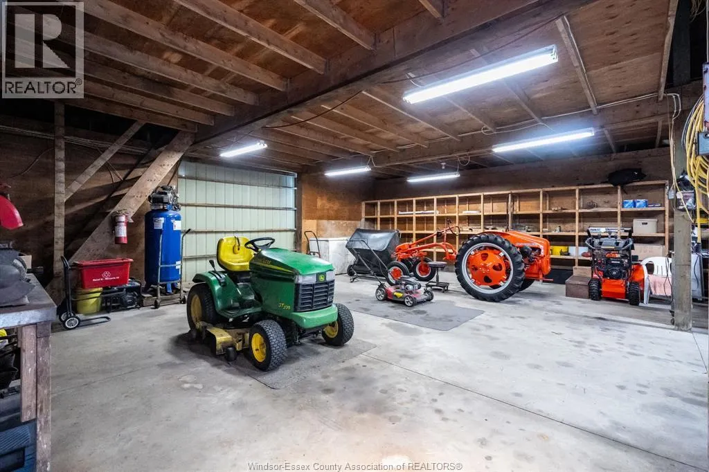 1570 Road 3 East