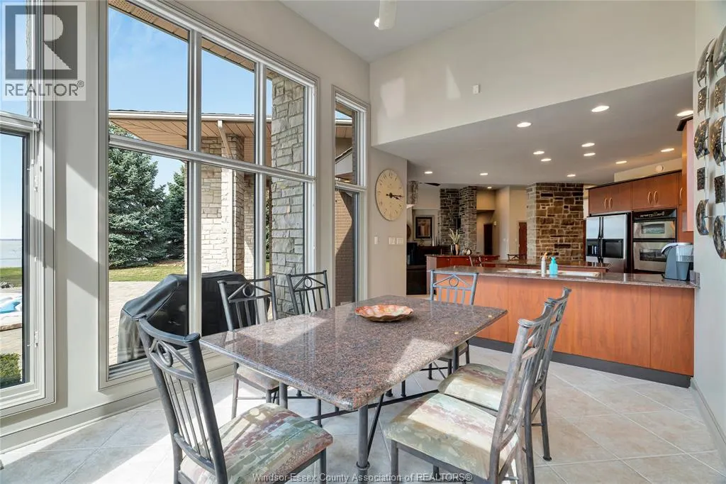 30 EMERALD LANE