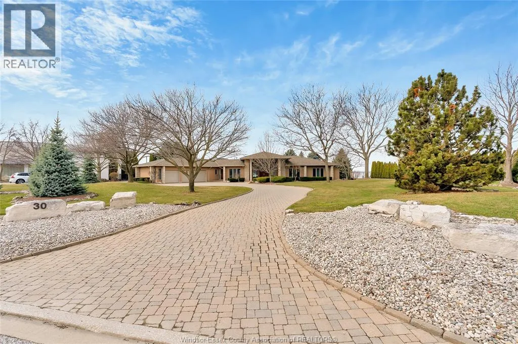 30 EMERALD LANE