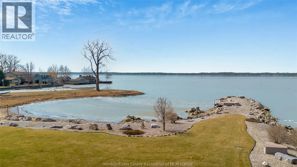30 EMERALD LANE