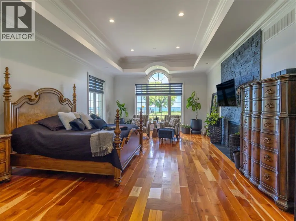 2120 HURON SHORES DRIVE
