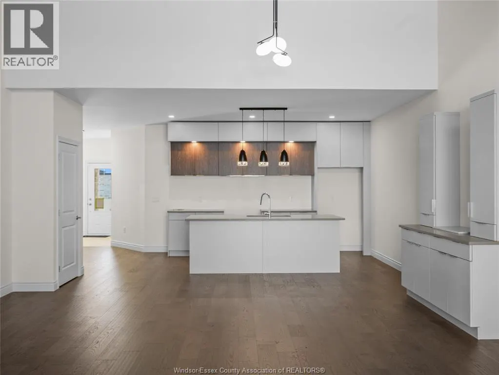 220 MCLELLAN AVENUE