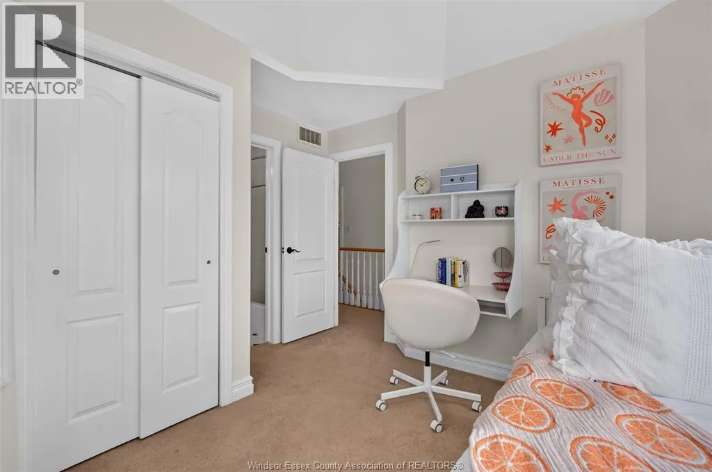 208 CRYSTAL BAY DRIVE