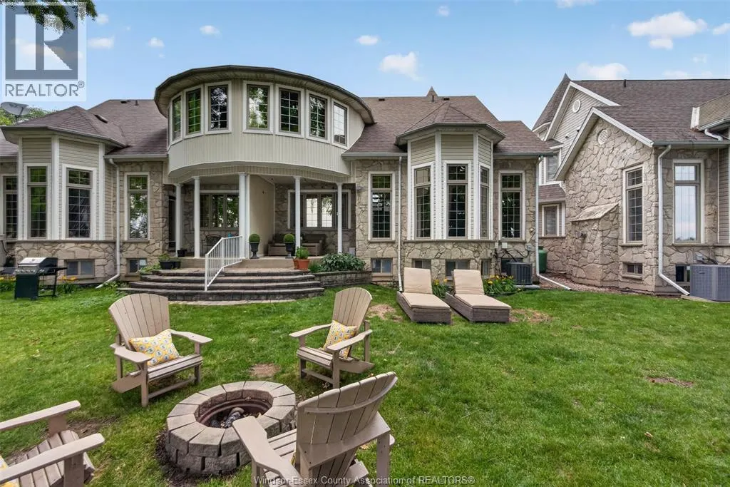208 CRYSTAL BAY DRIVE
