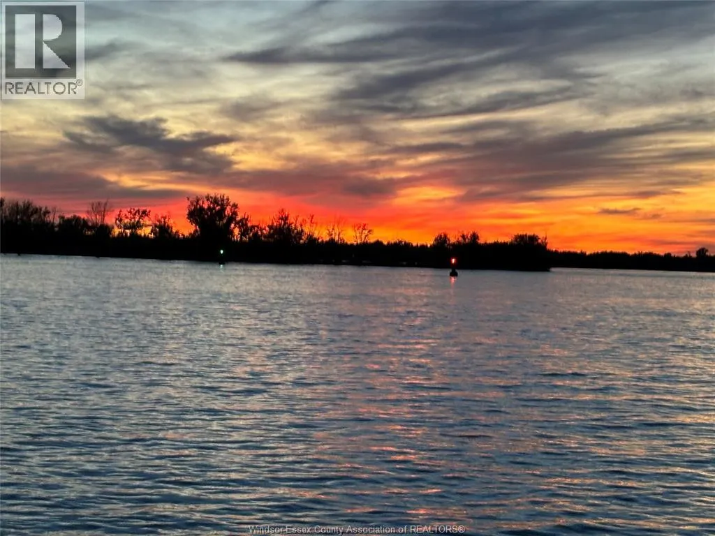 208 CRYSTAL BAY DRIVE