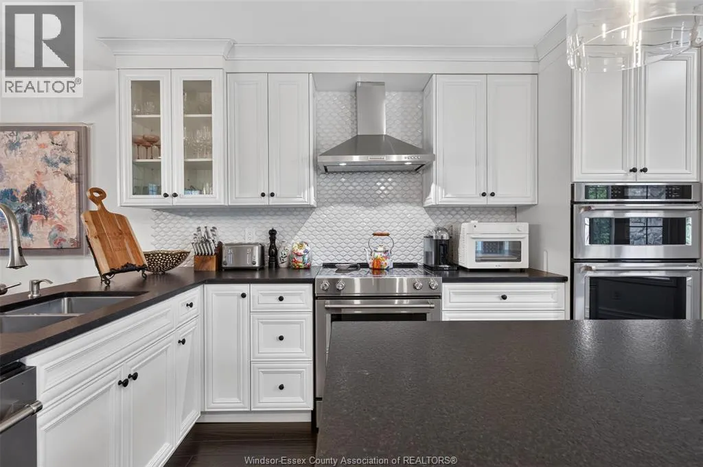 208 CRYSTAL BAY DRIVE