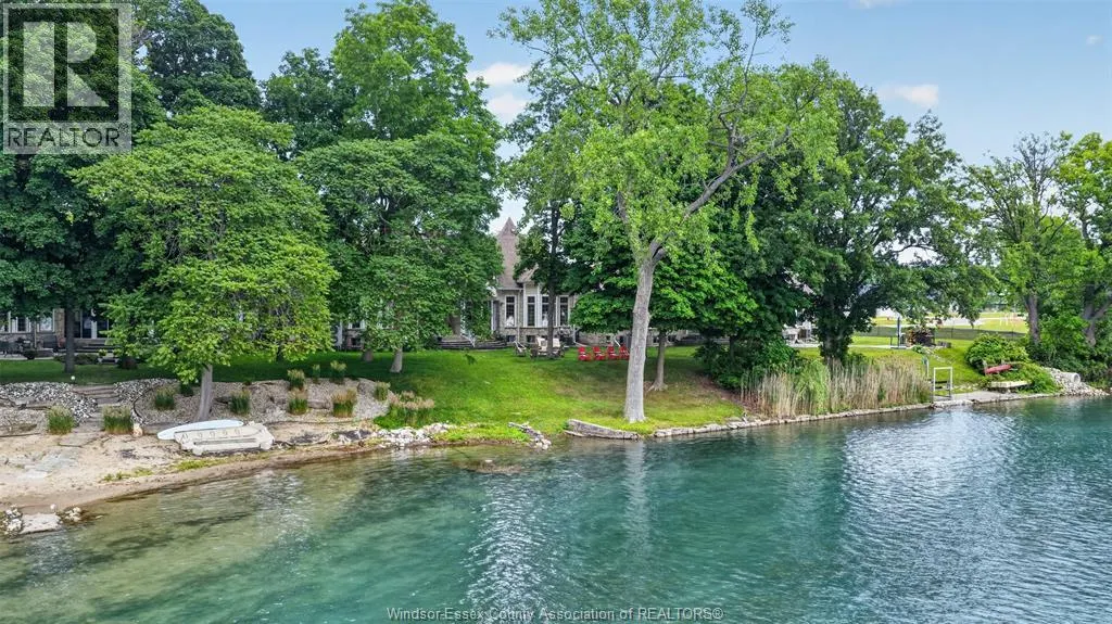 208 CRYSTAL BAY DRIVE