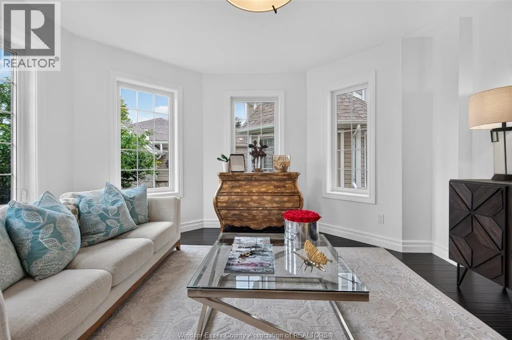 208 CRYSTAL BAY DRIVE