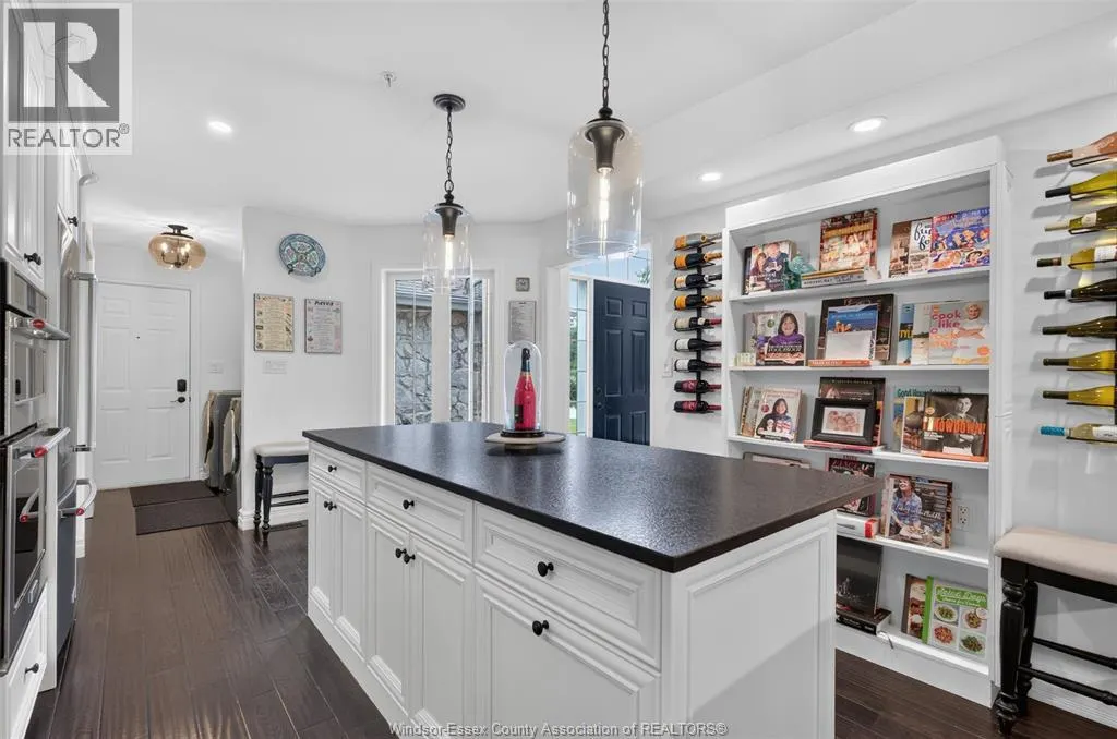 208 CRYSTAL BAY DRIVE