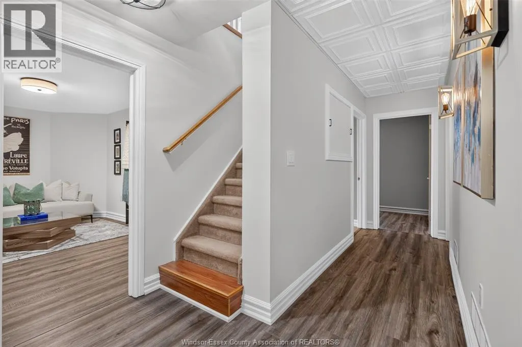 208 CRYSTAL BAY DRIVE