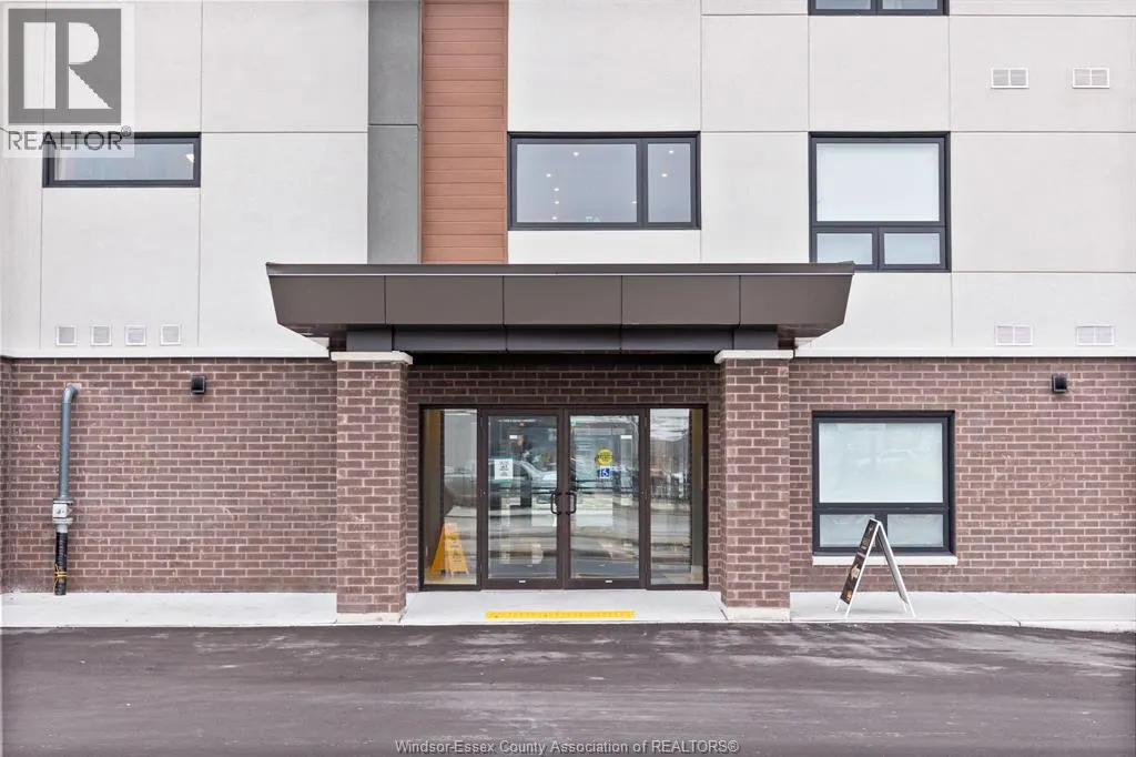 11870 TECUMSEH ROAD East Unit# 204