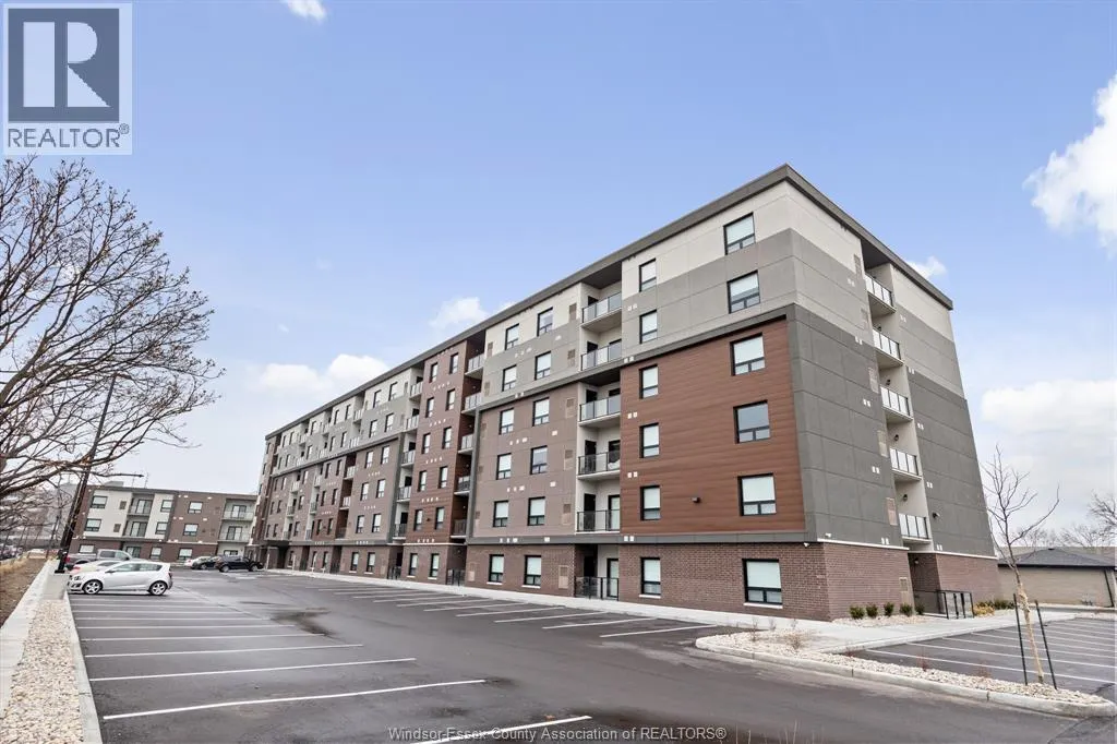 11870 TECUMSEH ROAD East Unit# 605