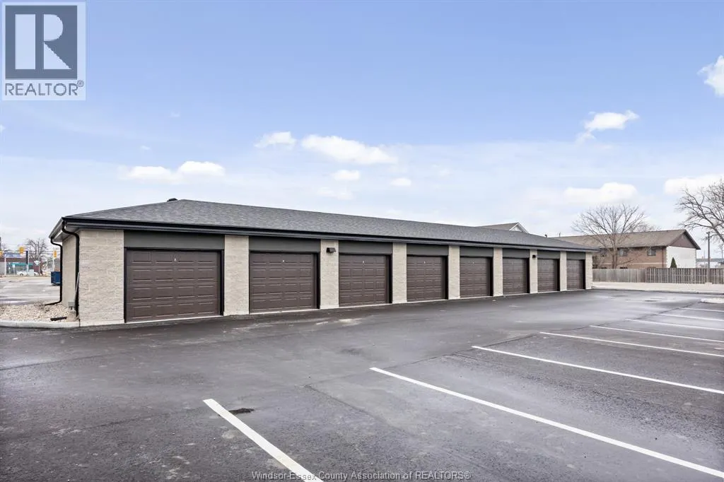 11870 TECUMSEH ROAD East Unit# 605