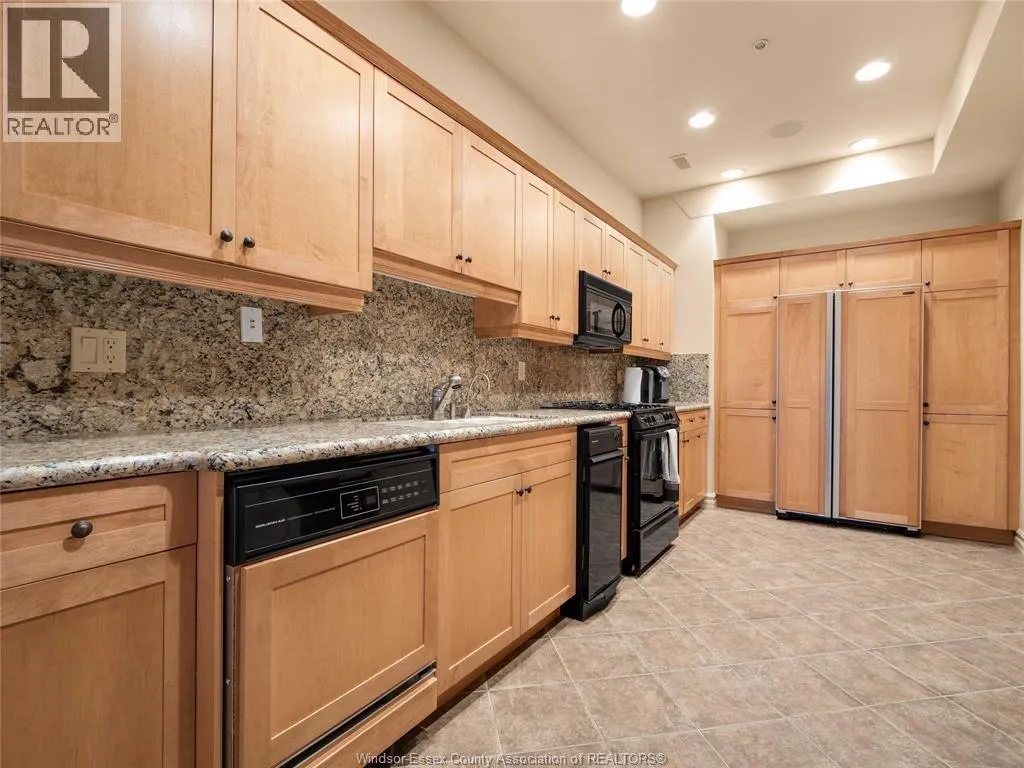 318 CRYSTAL BAY DRIVE