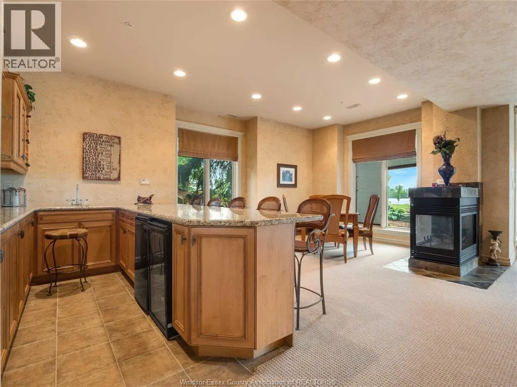 318 CRYSTAL BAY DRIVE